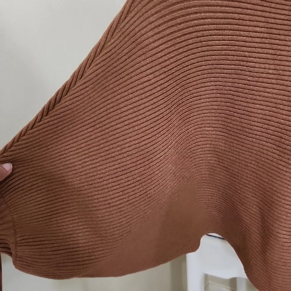 Batwing Chocolate Mocha Color Sweater Size small Lagenlook Glam Y2k Cozy - Picture 8 of 10